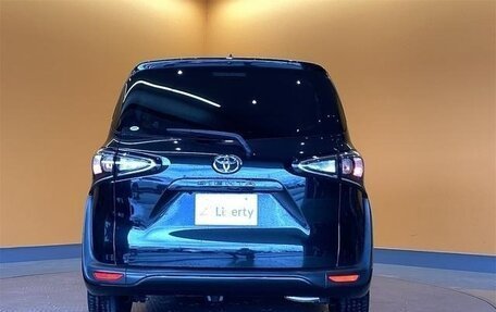 Toyota Sienta II, 2022 год, 1 150 000 рублей, 3 фотография