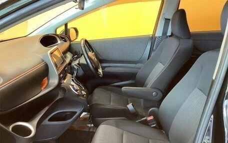 Toyota Sienta II, 2022 год, 1 150 000 рублей, 19 фотография