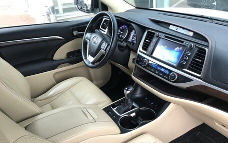 Toyota Highlander III, 2014 год, 3 290 000 рублей, 5 фотография