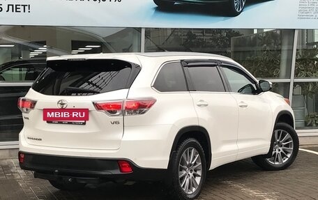 Toyota Highlander III, 2014 год, 3 290 000 рублей, 3 фотография