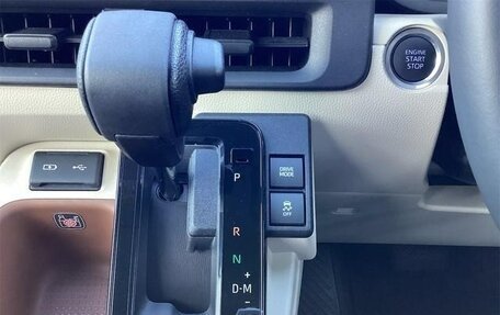 Toyota Sienta, 2022 год, 1 309 000 рублей, 20 фотография