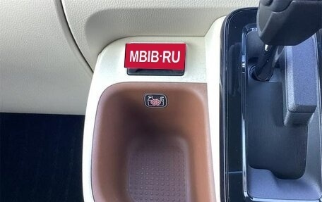 Toyota Sienta, 2022 год, 1 309 000 рублей, 34 фотография