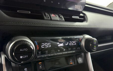 Toyota RAV4, 2025 год, 4 299 000 рублей, 17 фотография