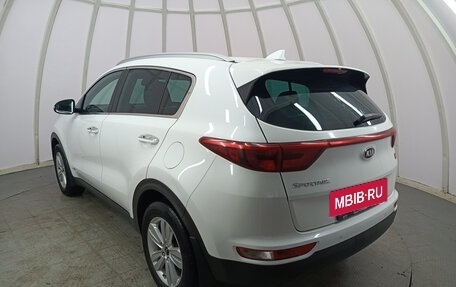 KIA Sportage IV рестайлинг, 2018 год, 2 240 000 рублей, 8 фотография