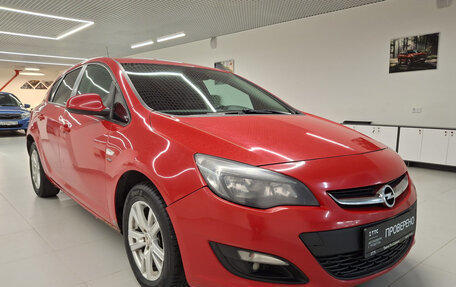 Opel Astra J, 2013 год, 560 000 рублей, 3 фотография