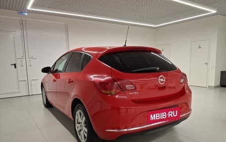 Opel Astra J, 2013 год, 560 000 рублей, 8 фотография
