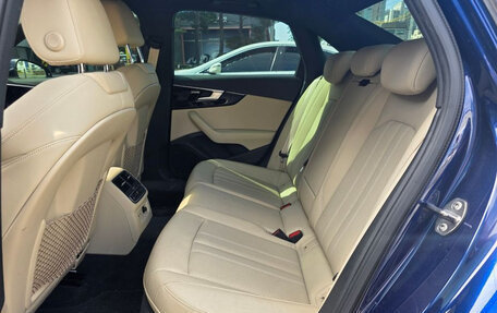 Audi A4, 2021 год, 2 560 000 рублей, 11 фотография