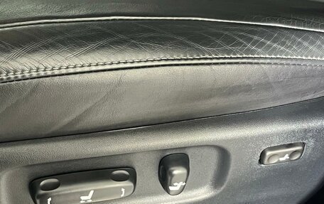Toyota Land Cruiser 200, 2018 год, 7 699 000 рублей, 26 фотография