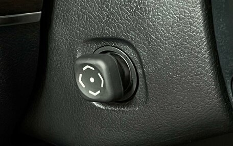 Toyota Land Cruiser 200, 2018 год, 7 699 000 рублей, 27 фотография