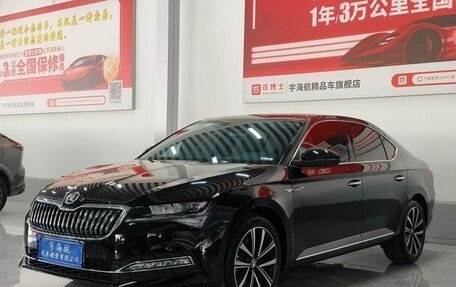 Skoda Superb III рестайлинг, 2025 год, 2 140 000 рублей, 1 фотография