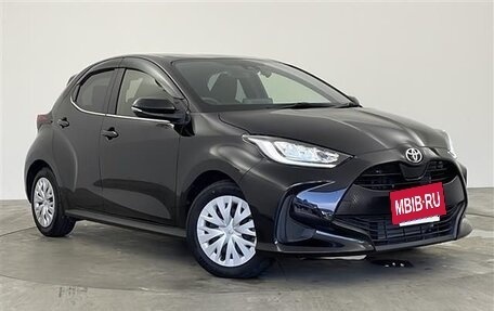 Toyota Yaris, 2020 год, 1 100 000 рублей, 3 фотография