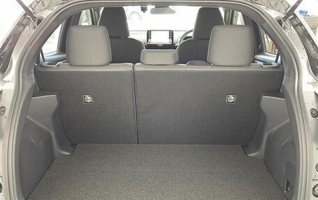 Toyota Yaris, 2020 год, 1 100 000 рублей, 19 фотография