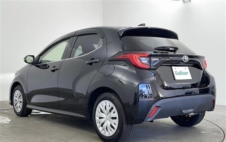 Toyota Yaris, 2020 год, 1 100 000 рублей, 6 фотография