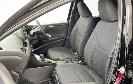 Toyota Yaris, 2020 год, 1 100 000 рублей, 10 фотография