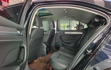 Skoda Superb III рестайлинг, 2025 год, 2 140 000 рублей, 8 фотография