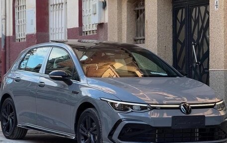 Volkswagen Golf VIII, 2022 год, 2 070 000 рублей, 2 фотография