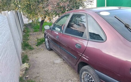 Renault Laguna II, 1994 год, 140 000 рублей, 3 фотография