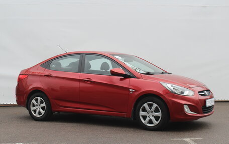 Hyundai Solaris II рестайлинг, 2011 год, 690 000 рублей, 3 фотография