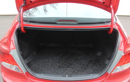 Hyundai Solaris II рестайлинг, 2011 год, 690 000 рублей, 12 фотография