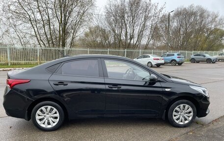 Hyundai Solaris II рестайлинг, 2019 год, 800 000 рублей, 4 фотография