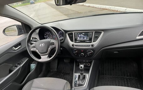 Hyundai Solaris II рестайлинг, 2019 год, 800 000 рублей, 16 фотография