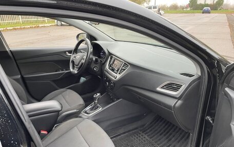 Hyundai Solaris II рестайлинг, 2019 год, 800 000 рублей, 17 фотография