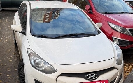 Hyundai i30 II рестайлинг, 2013 год, 830 000 рублей, 6 фотография