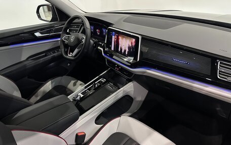 Volkswagen Teramont I, 2024 год, 5 050 000 рублей, 14 фотография