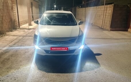 Hyundai Solaris II рестайлинг, 2014 год, 495 000 рублей, 5 фотография