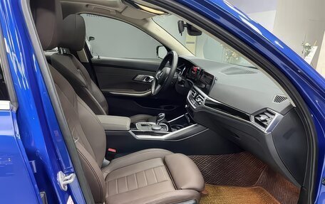 BMW 3 серия, 2021 год, 3 590 000 рублей, 18 фотография