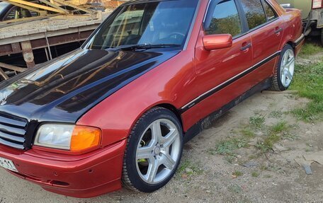 Mercedes-Benz C-Класс, 1994 год, 250 000 рублей, 2 фотография