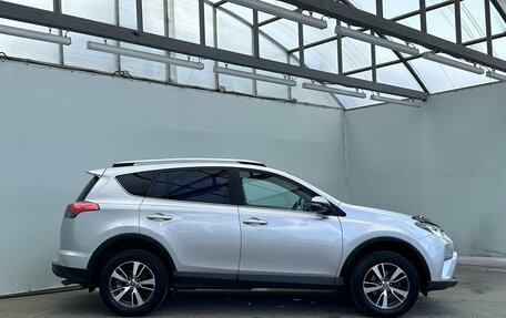 Toyota RAV4, 2018 год, 2 540 000 рублей, 9 фотография