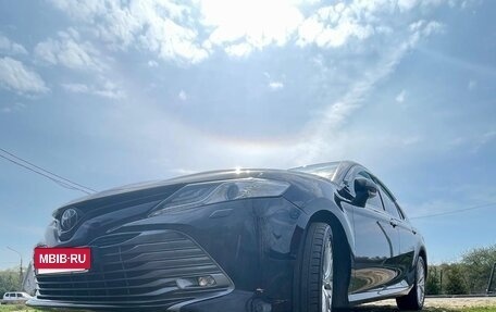 Toyota Camry, 2018 год, 2 650 000 рублей, 5 фотография