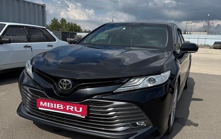 Toyota Camry, 2018 год, 2 650 000 рублей, 18 фотография
