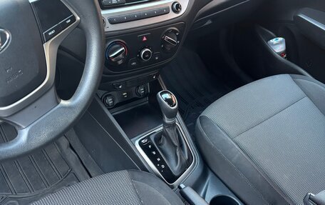 Hyundai Solaris II рестайлинг, 2021 год, 1 740 000 рублей, 9 фотография
