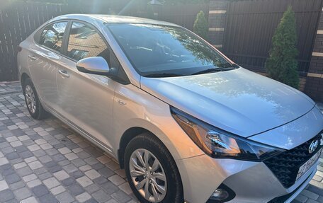 Hyundai Solaris II рестайлинг, 2021 год, 1 740 000 рублей, 14 фотография