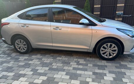 Hyundai Solaris II рестайлинг, 2021 год, 1 740 000 рублей, 15 фотография