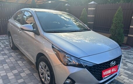 Hyundai Solaris II рестайлинг, 2021 год, 1 740 000 рублей, 20 фотография
