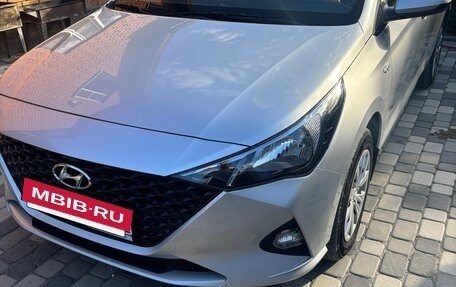 Hyundai Solaris II рестайлинг, 2021 год, 1 740 000 рублей, 19 фотография
