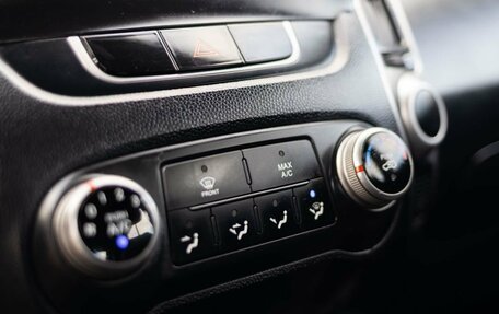 Hyundai Tucson III, 2010 год, 1 300 000 рублей, 14 фотография