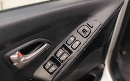 Hyundai Tucson III, 2010 год, 1 300 000 рублей, 16 фотография