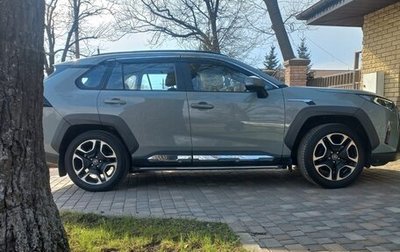 Toyota RAV4, 2019 год, 3 350 000 рублей, 1 фотография