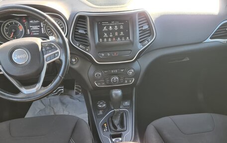 Jeep Cherokee, 2018 год, 2 000 000 рублей, 7 фотография