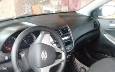 Hyundai Solaris II рестайлинг, 2014 год, 750 000 рублей, 1 фотография