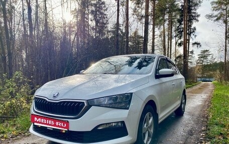 Skoda Rapid II, 2020 год, 1 420 000 рублей, 2 фотография