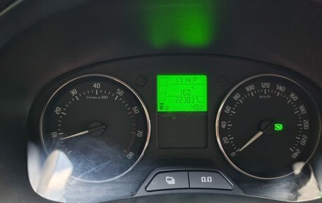 Skoda Fabia II, 2011 год, 835 000 рублей, 28 фотография