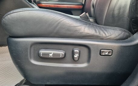 Lexus RX II рестайлинг, 2004 год, 1 000 000 рублей, 13 фотография