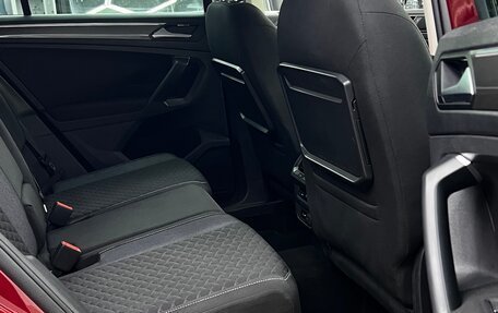 Volkswagen Tiguan II, 2018 год, 2 350 000 рублей, 15 фотография