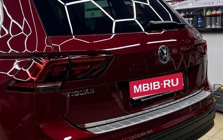 Volkswagen Tiguan II, 2018 год, 2 350 000 рублей, 4 фотография