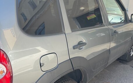 Chevrolet Niva I рестайлинг, 2017 год, 780 000 рублей, 3 фотография